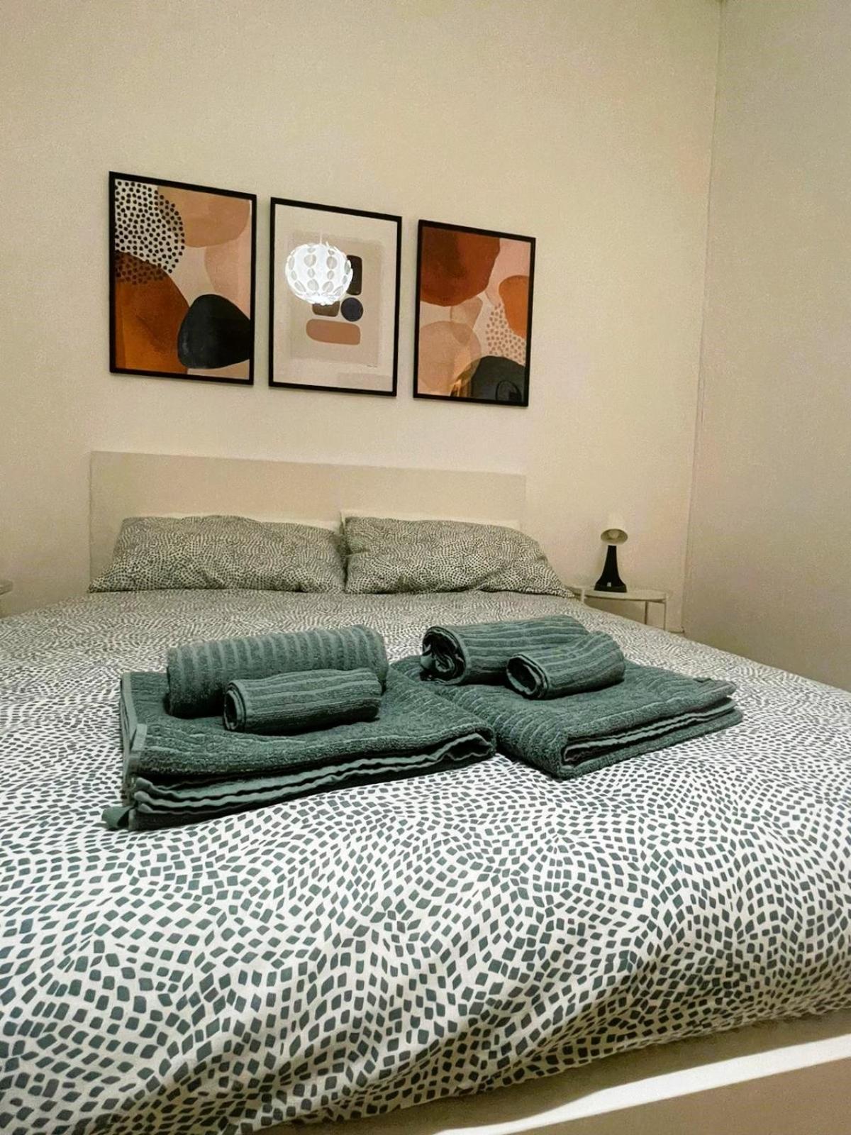 Olivuzza Rooms In Apartment Palermo Luaran gambar